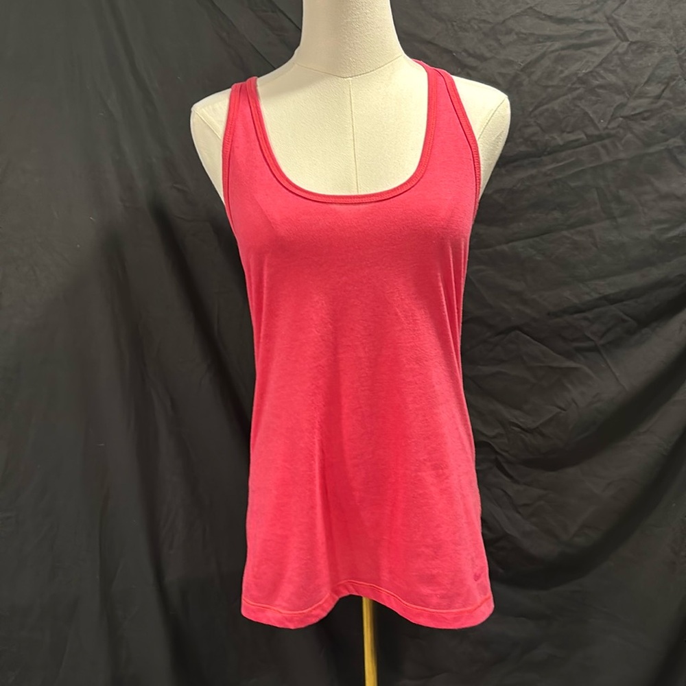 Nike dry fit loose fit athletic tank in pink size S